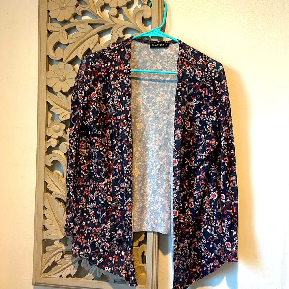 Terranova wrap size small. Great condition